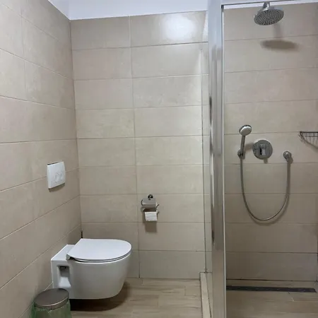Lotus Apartment Mamaia